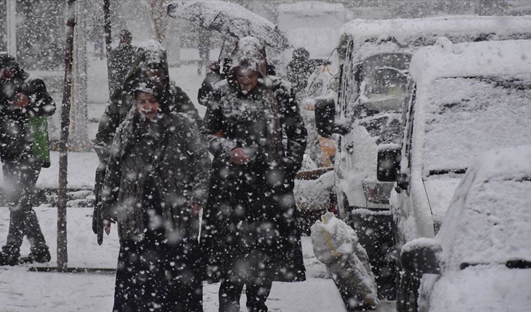 Meteoroloji ve AKOM'dan peş peşe uyarı! İkinci kar ne zaman yağacak?