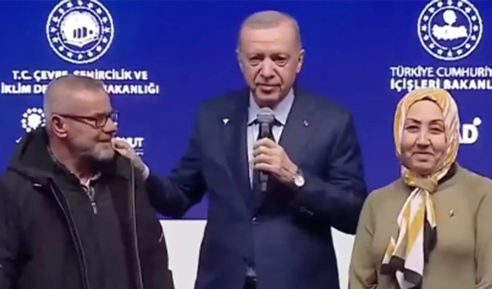 Erdoğan ve yurttaş arasında 'Bu aralar gassal bayağı formda' diyalogu