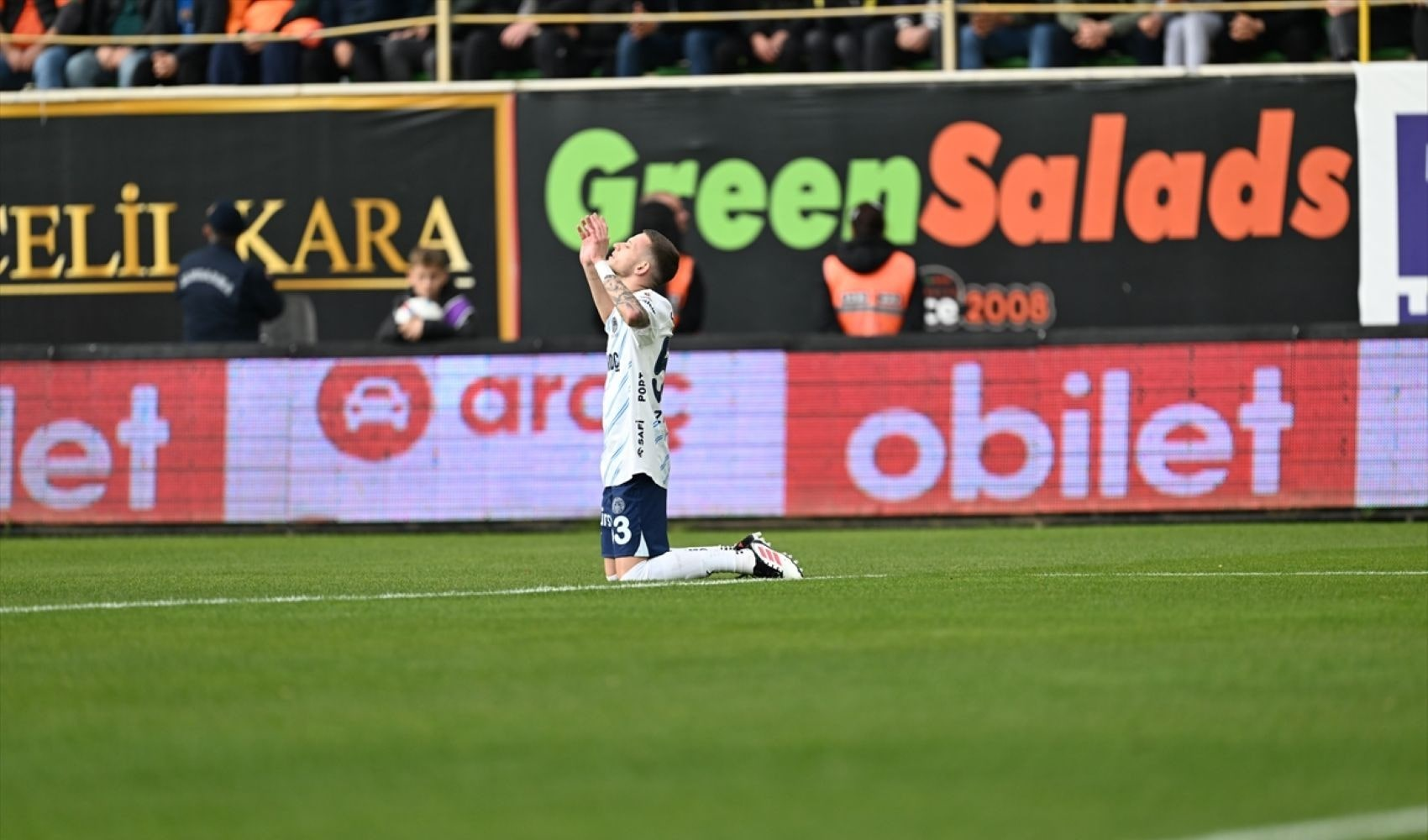 Fenerbahçe ligdeki 4000. golünü attı