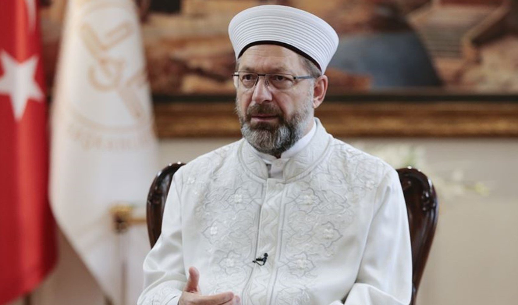 Diyanet'ten sigara kullananlara çağrı