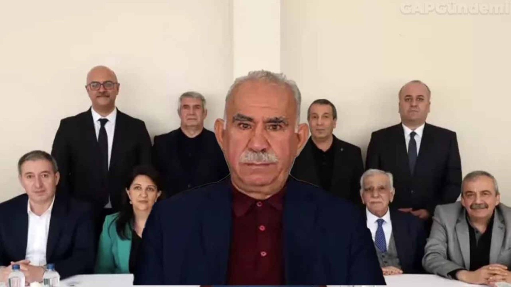 İsmail Saymaz AKP'nin sakladığı Öcalan gerçeğini açıkladı: 'Bu çağrıyı bedavaya yapmadı'