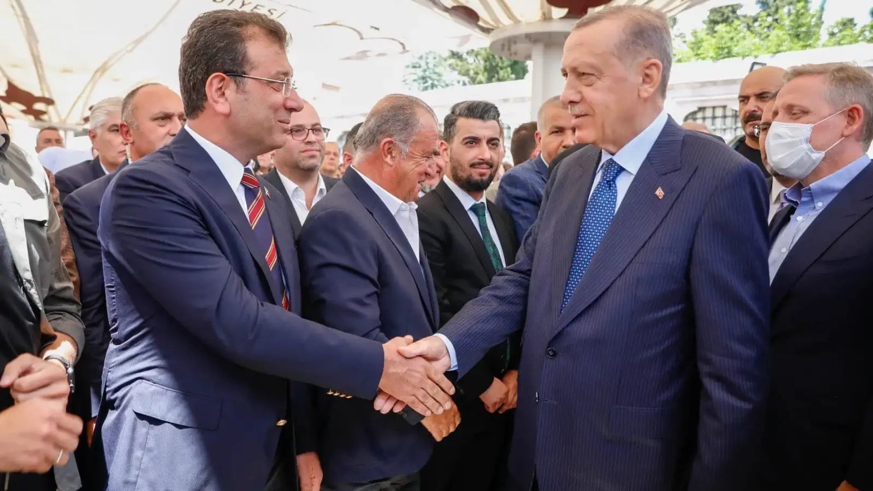 Son ankette Erdoğan ve İmamoğlu soruldu: Oylarındaki değişim dikkat çekti