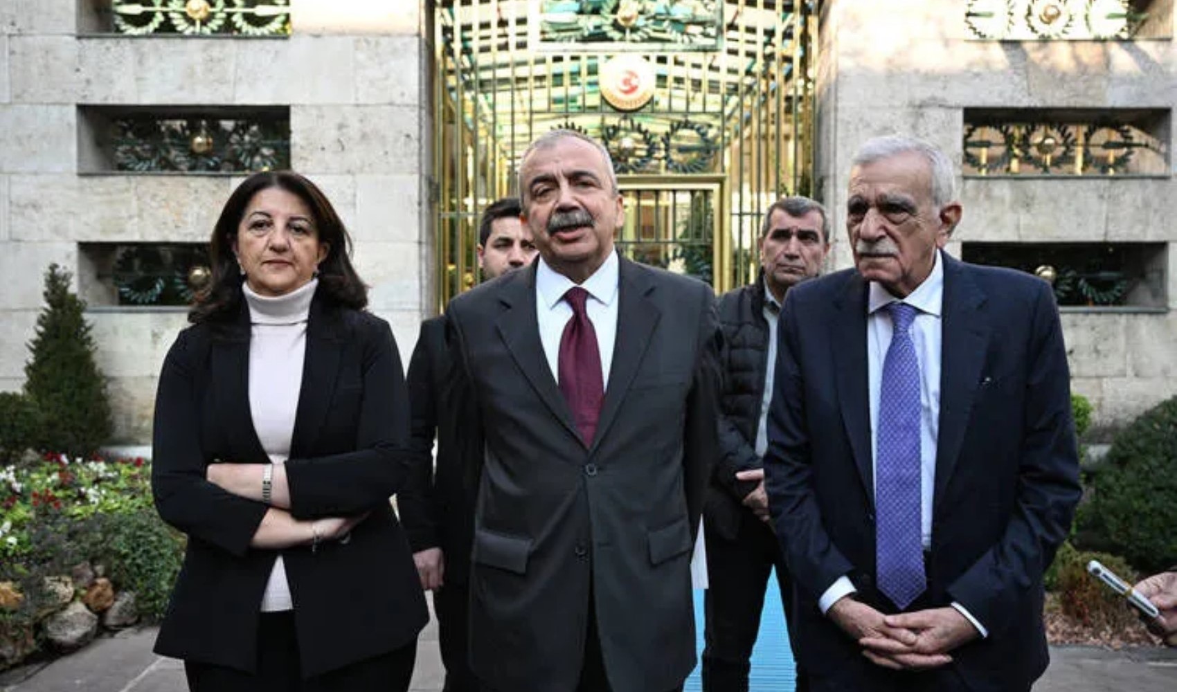 kapak_dem-heyetinin-liderler-zirvesi-surecek-726171.jpg