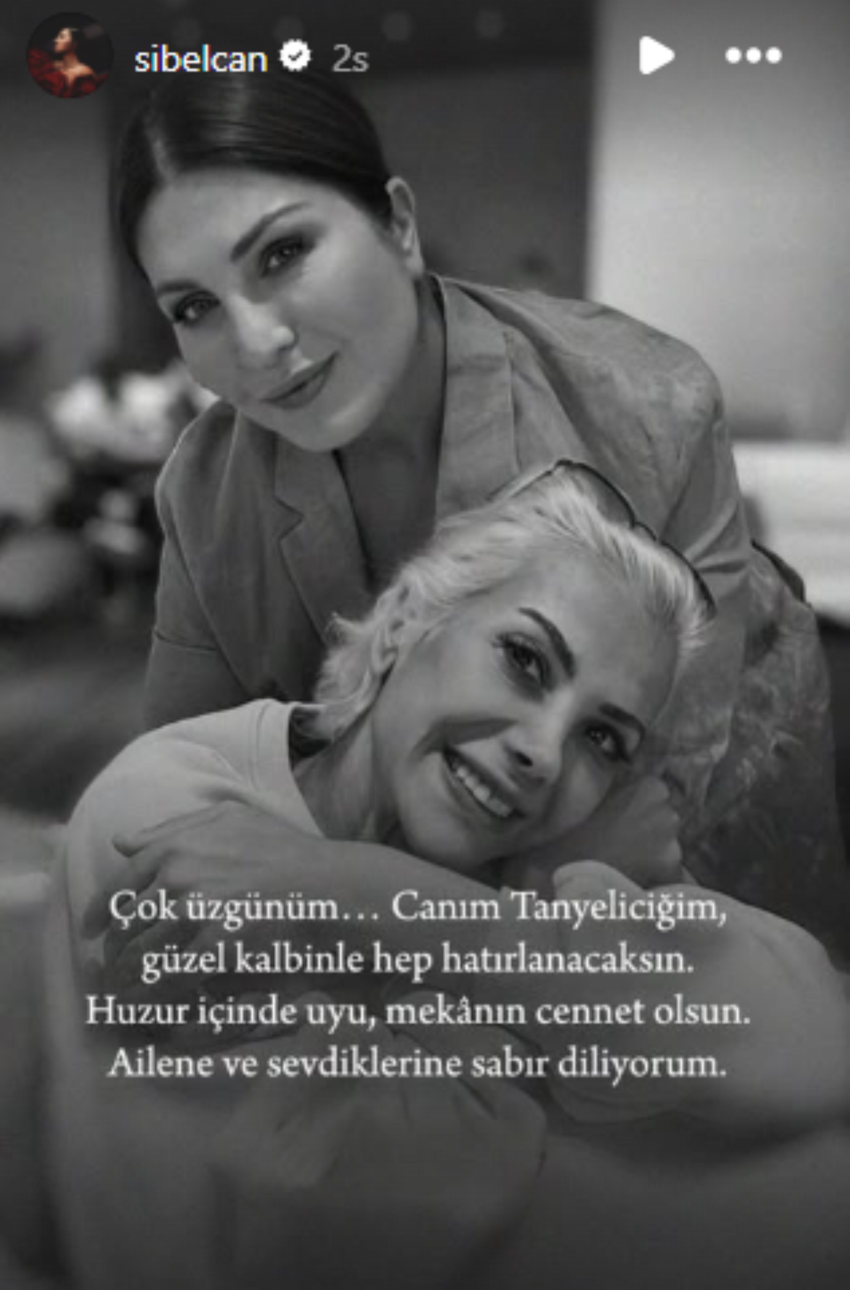 Ünlü isimlerden Tanyeli'ne veda: Çok yoruldun kuzum, haklısın