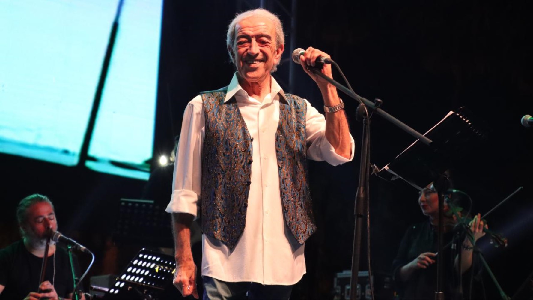 Edip Akbayram hayatını kaybetti