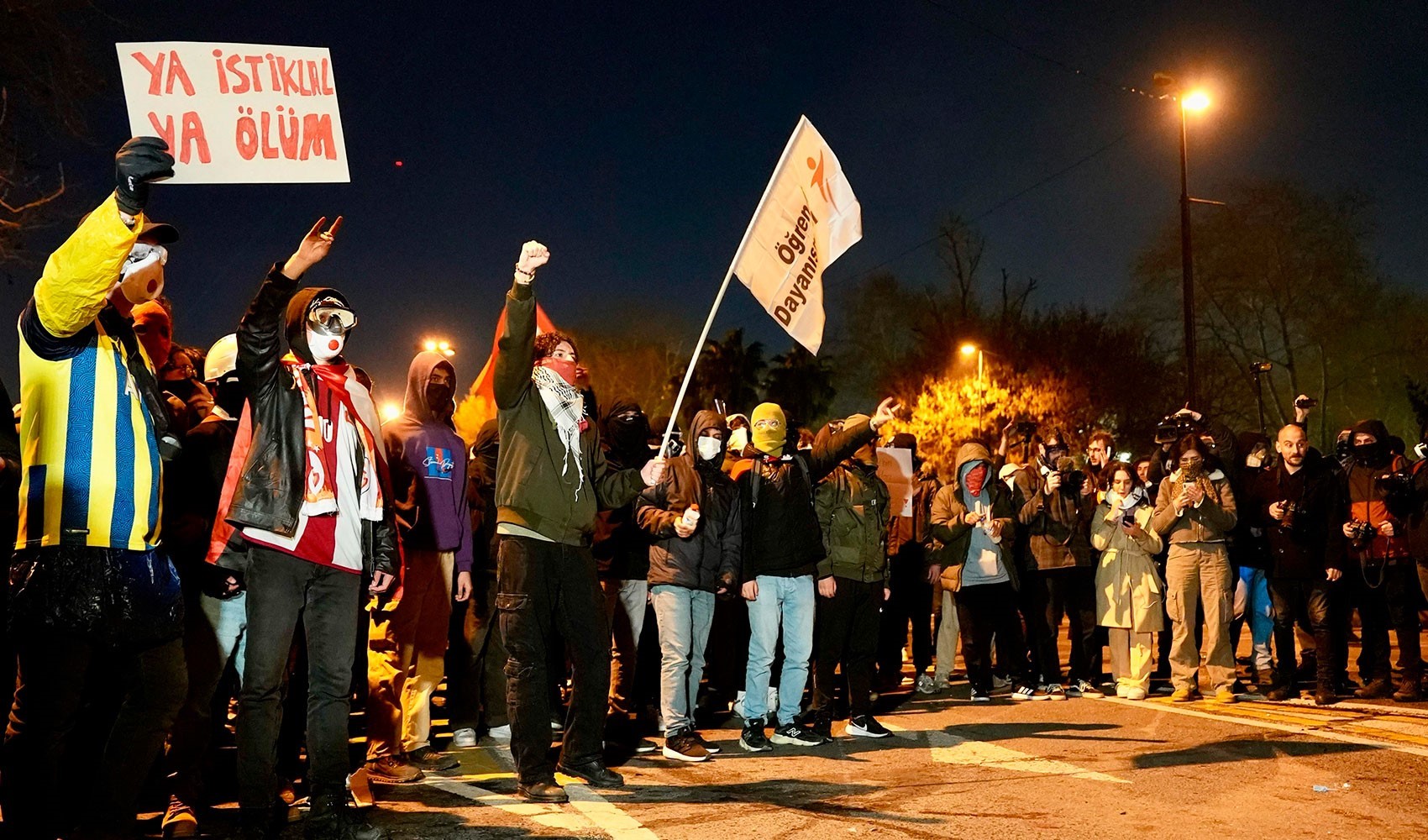 22 Mart 2025 gazete manşetleri: Yandaş medya Ekrem İmamoğlu protestolarını 'görmezden' geldi