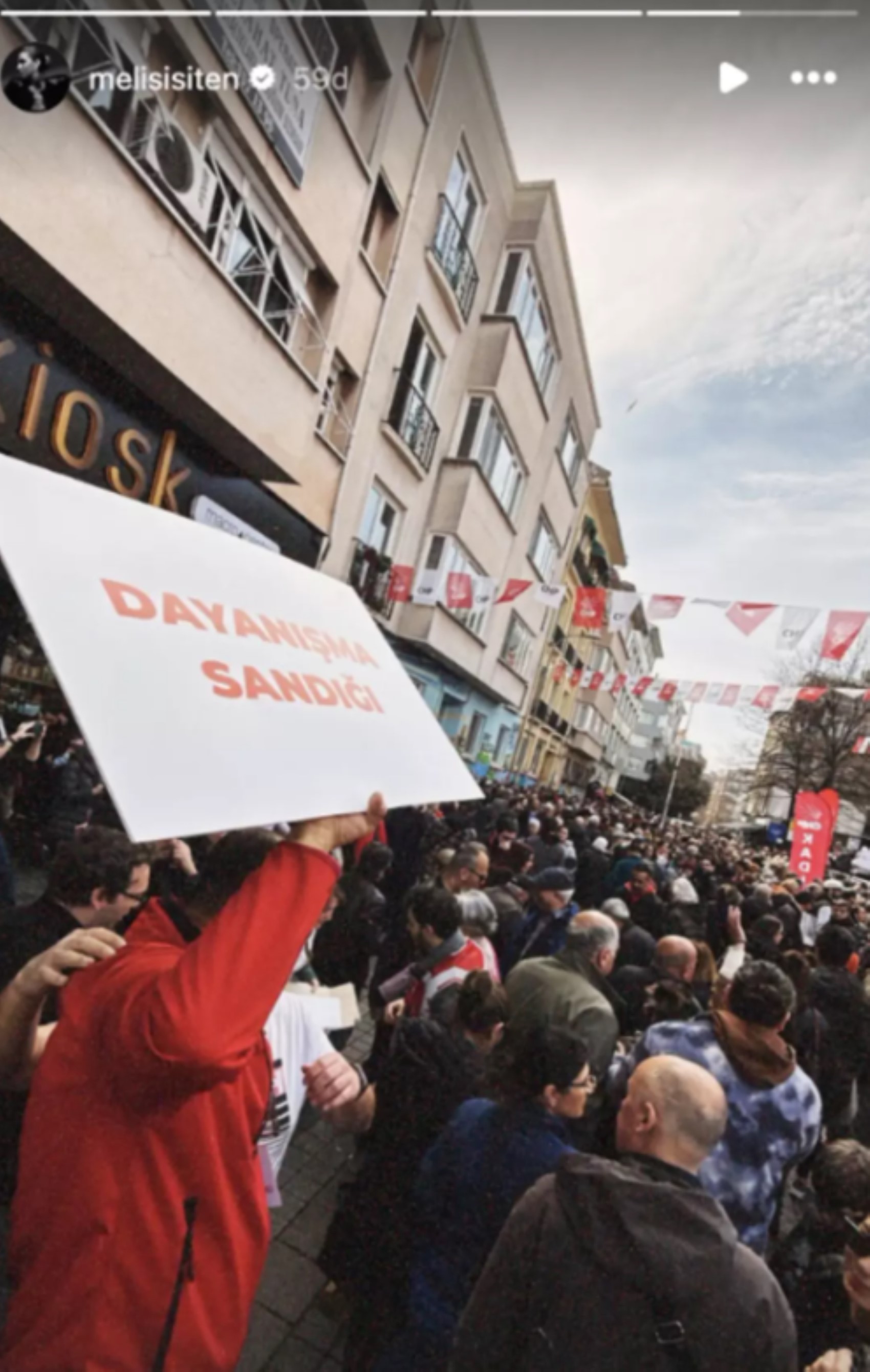 Ünlü isimlerden 'İmamoğlu'na destek! Sandıklara akın ettiler