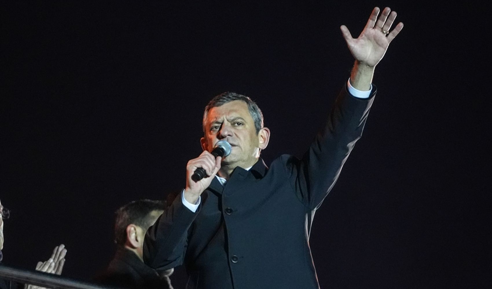 Il leader del CHP Özgür Özel ha rilasciato dichiarazioni! 'Se ti candidi contro di me...'