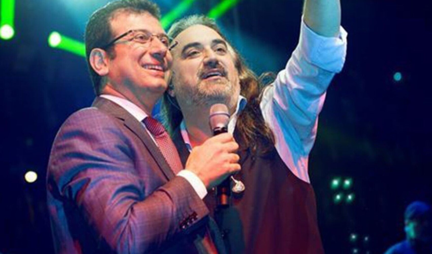 Volkan Konak'tan Ekrem İmamoğlu'na destek mesajı: 'Siyasette faul yapanlar utansın'