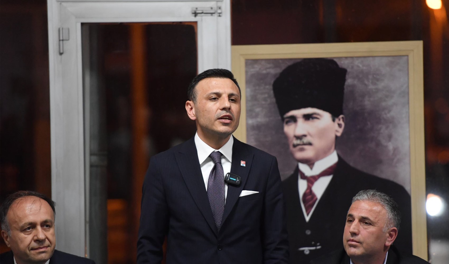 Appello di Özgür Çelik da 'Saraçhane'! 'Prendi la tua bandiera e vieni!'