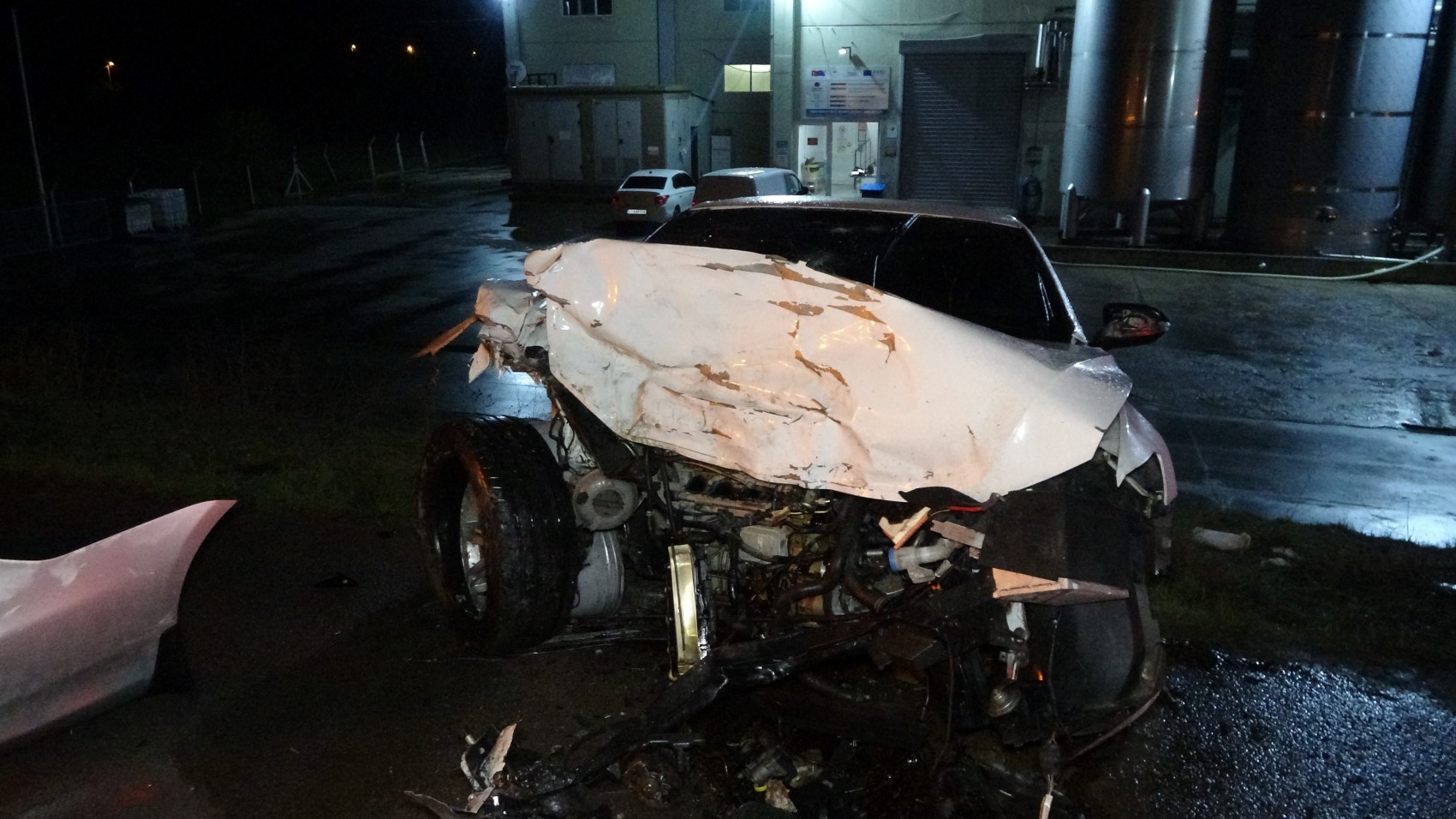 Çanakkale’de feci trafik kazası: 3 kişi hayatını kaybetti