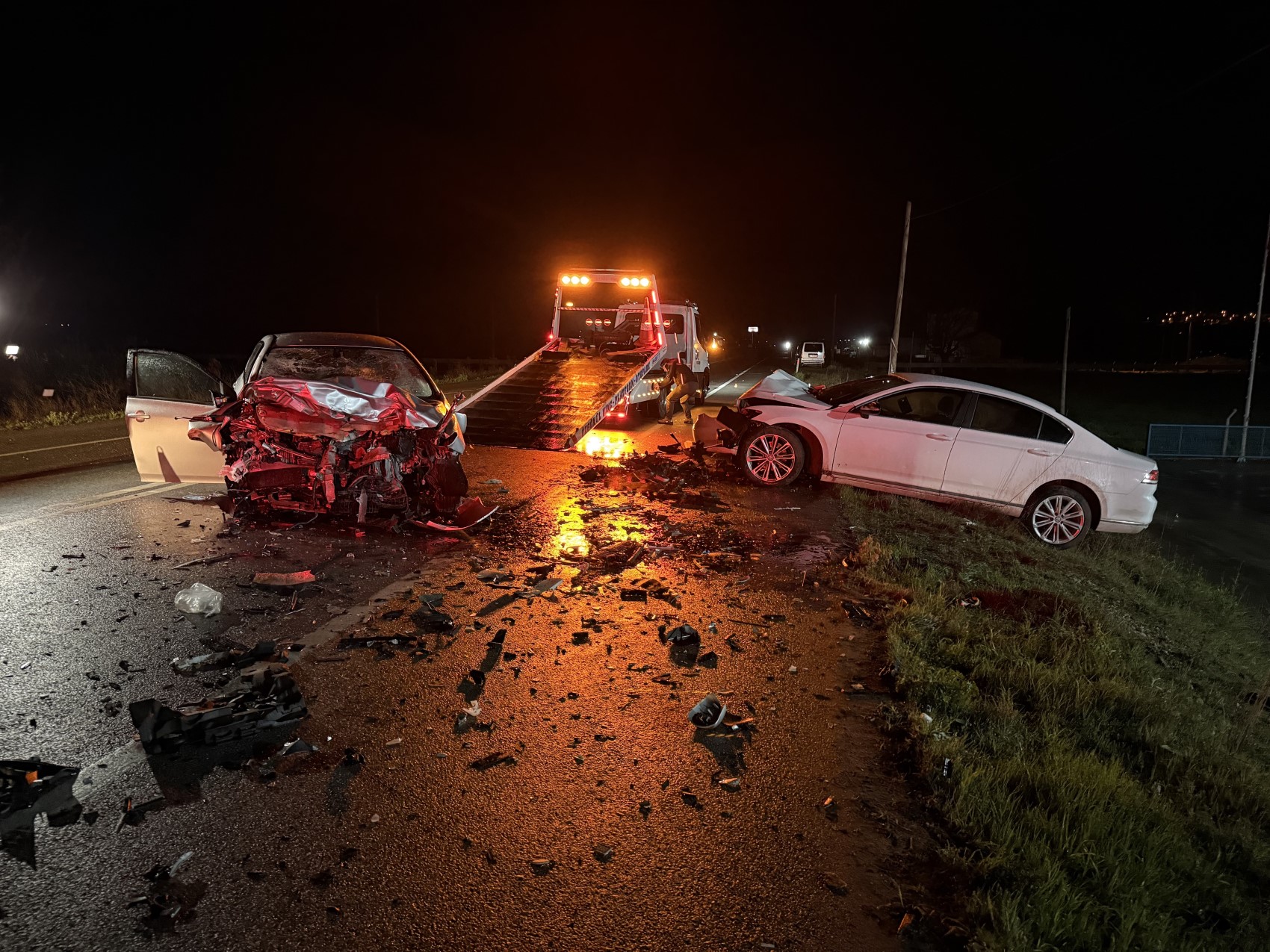 Çanakkale’de feci trafik kazası: 3 kişi hayatını kaybetti