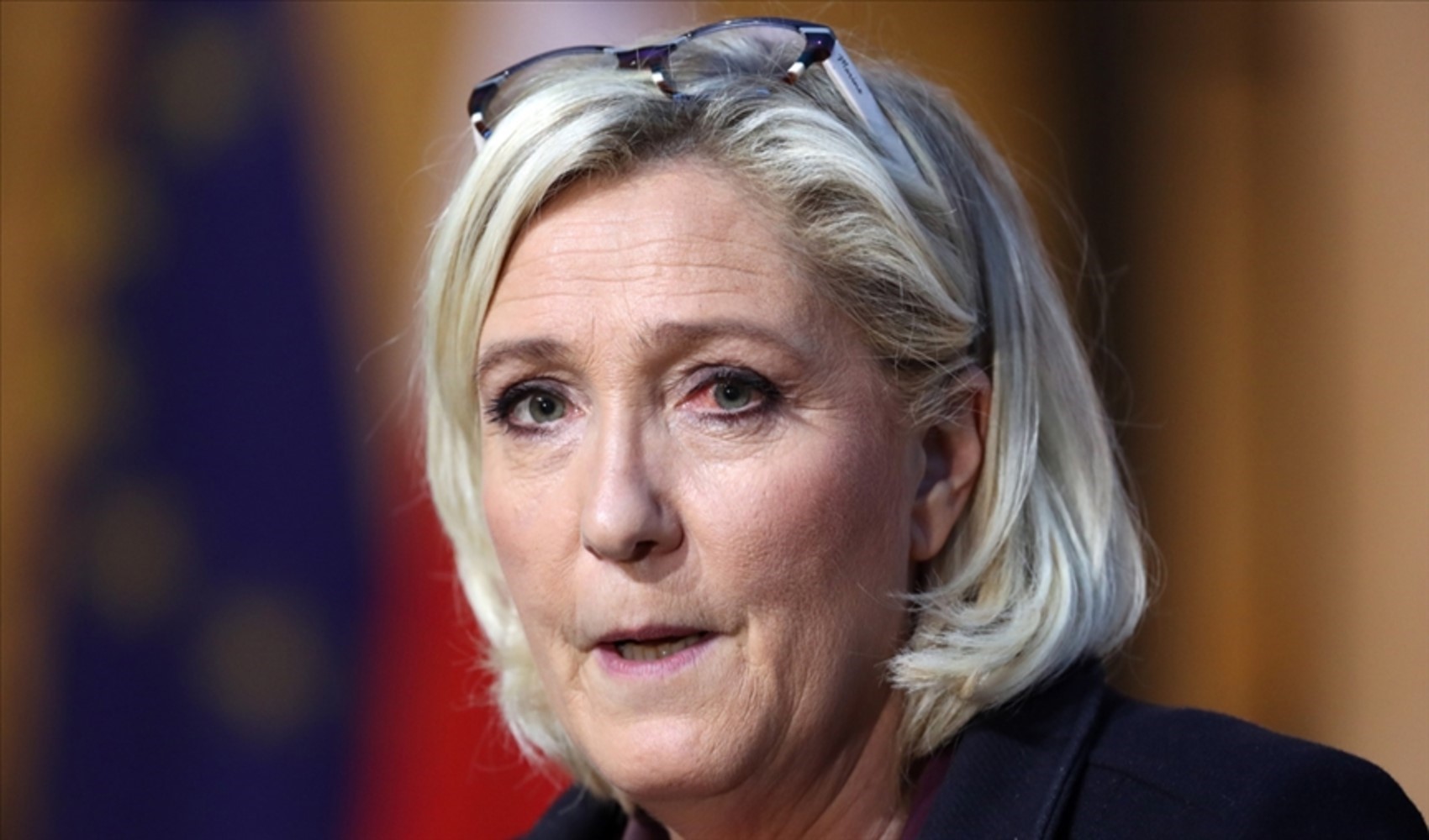 Le Pen condannata per corruzione, non potrà candidarsi alle elezioni