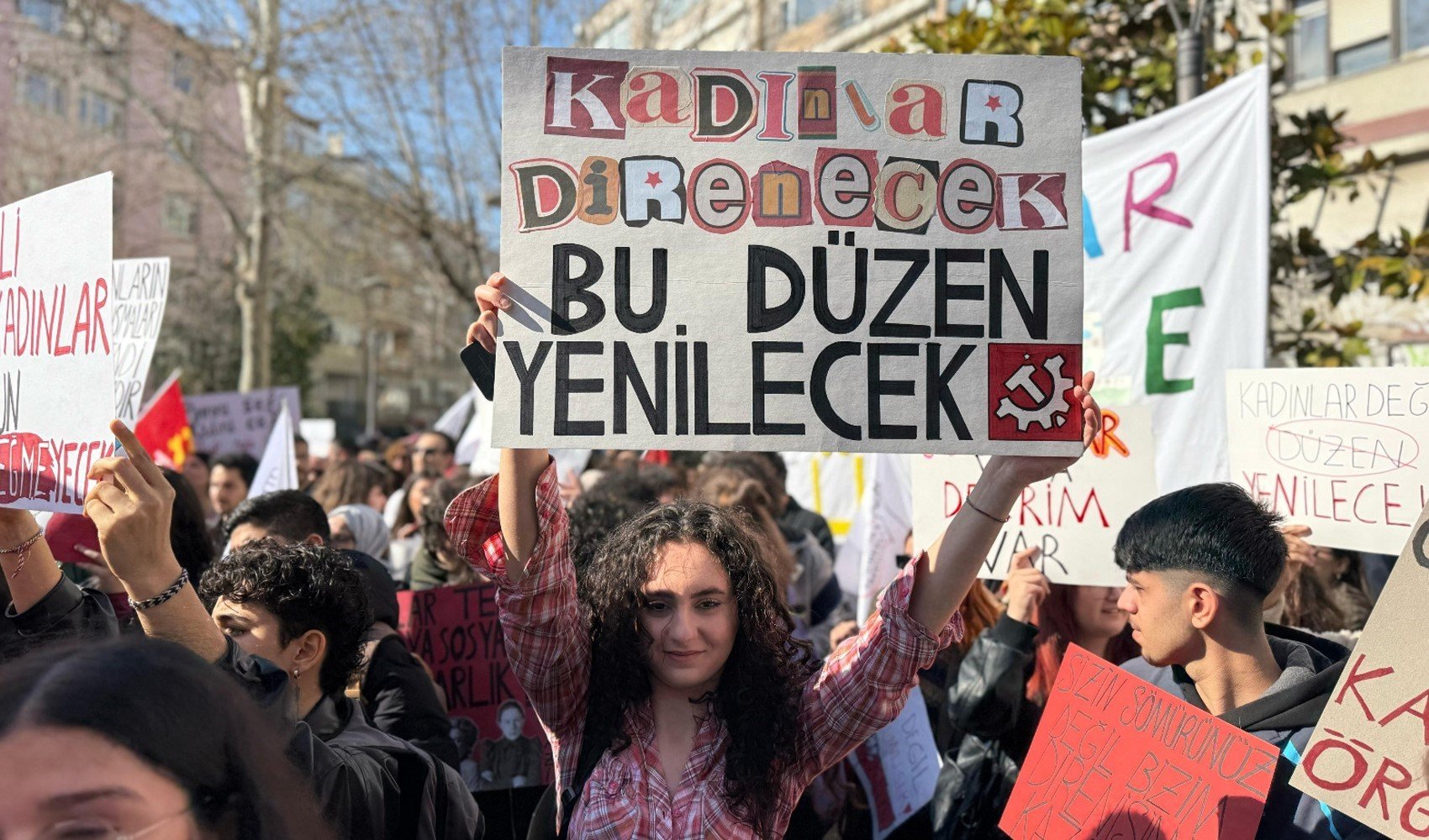 Türkiye'nin dört bir yanında emekçi kadınlar omuz omuza: ‘Kadınlar değil bu düzen yenilecek!’