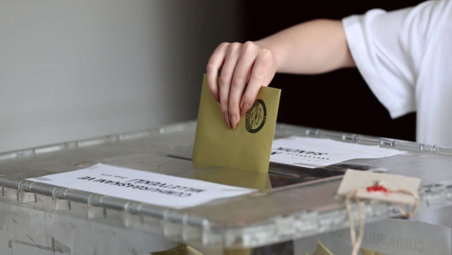 Gençlerden CHP'ye tam destek! AKP 7 puan geride kaldı