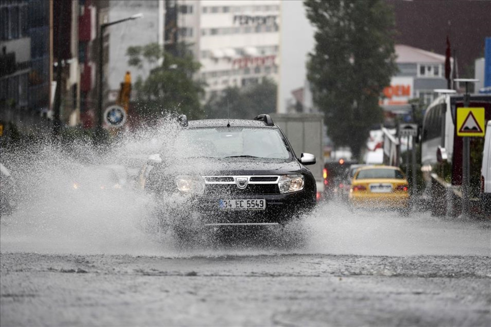 25 İle sarı kodlu uyarı: Fırtına, kar, zirai don ve çığ tehlikesi kapıda