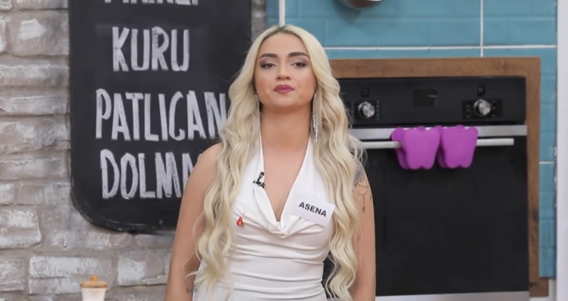 Gelinim Mutfakta final günü! Gelinim Mutfakta 11 Nisan Cuma puan durumu: Bugün kim elendi? Çeyrek altını kim aldı? 10 bileziği kim aldı