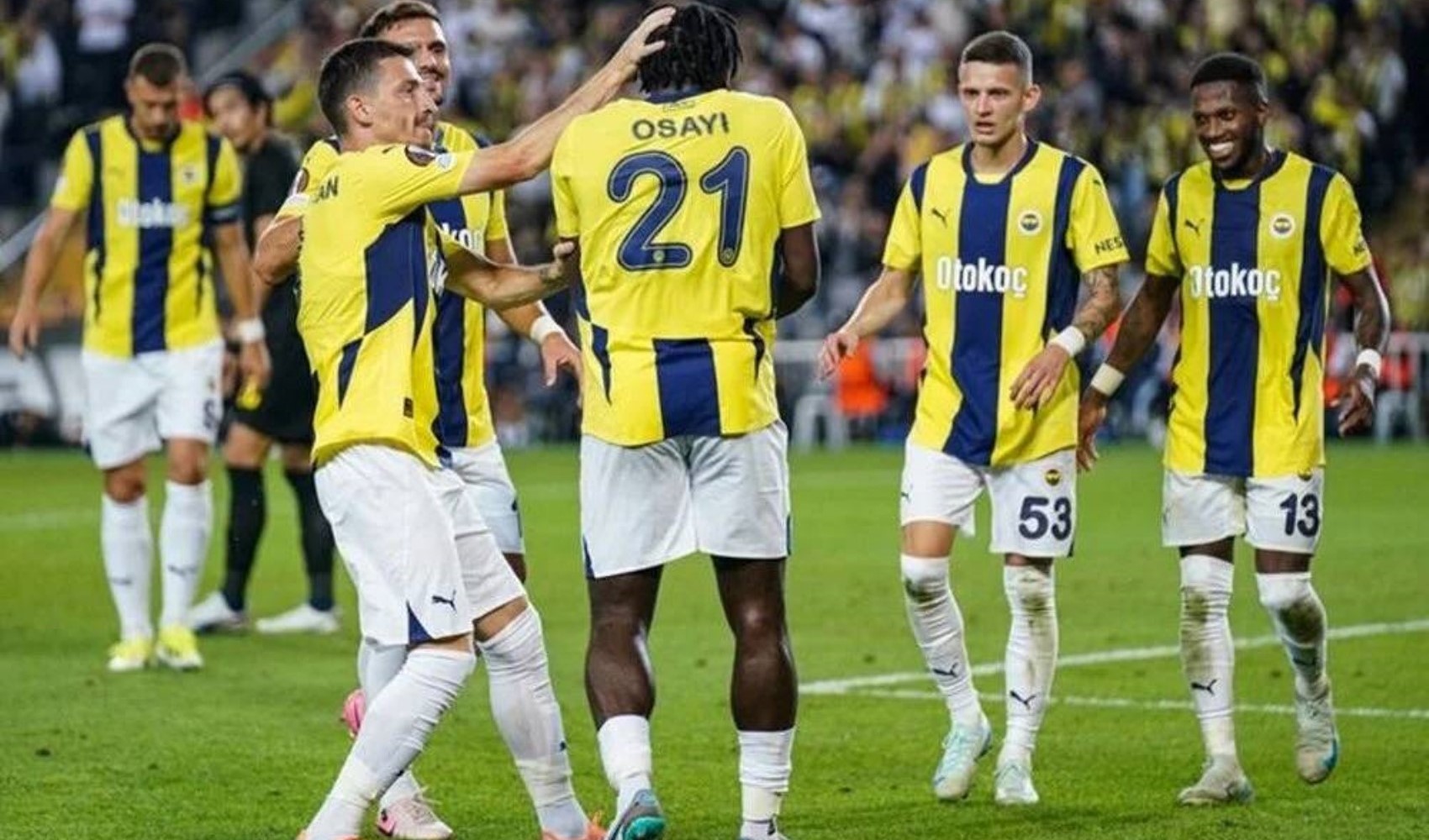 Fenerbahçe hissesinin %4.80'ini yabancı yatırımcıya sattı Fenerbahçe hissesinin %4.80'ini yabancı yatırımcıya sattı