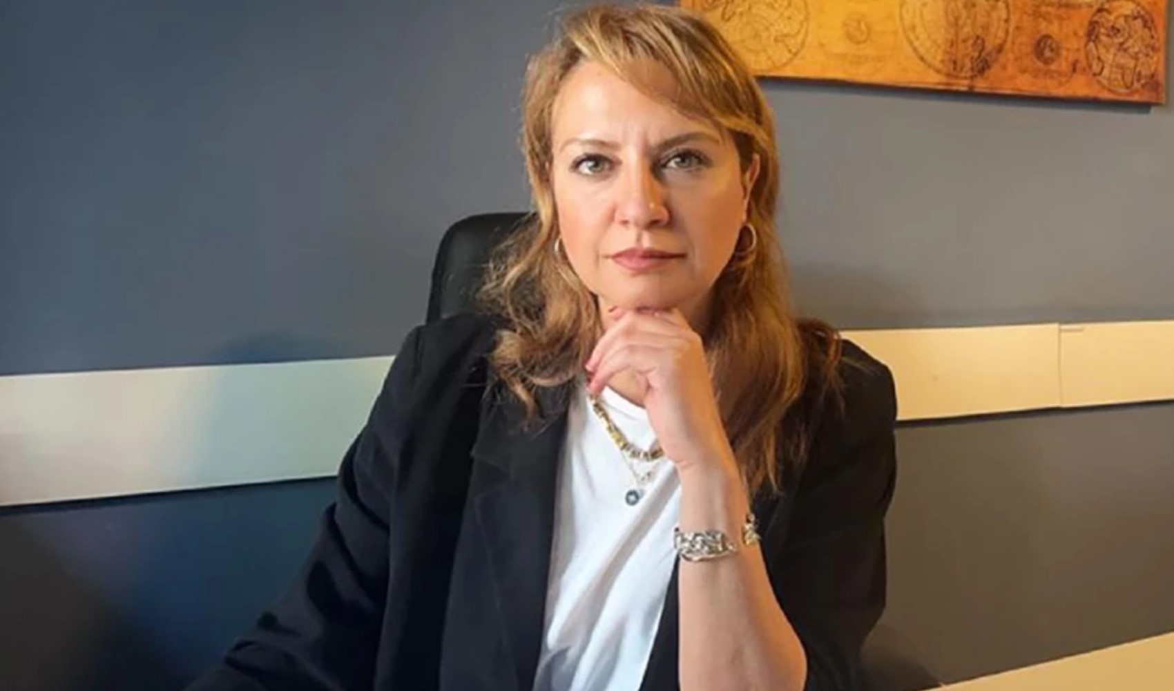 Şişli Belediye Başkan Yardımcısı Ebru Özdemir'in tutukluluğuna itiraz Şişli Belediye Başkan Yardımcısı Ebru Özdemir'in tutukluluğuna itiraz