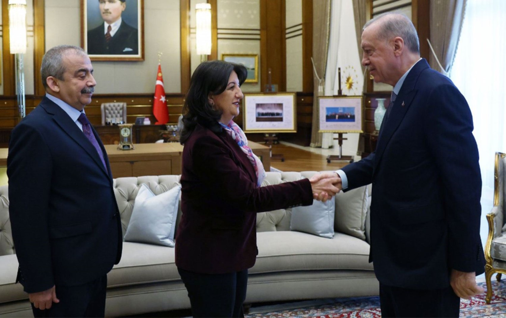 Nuovi sviluppi nel processo di apertura: l'annuncio dell'editorialista di Sabah... Devlet Bahçeli apre alla visita a Diyarbakır!