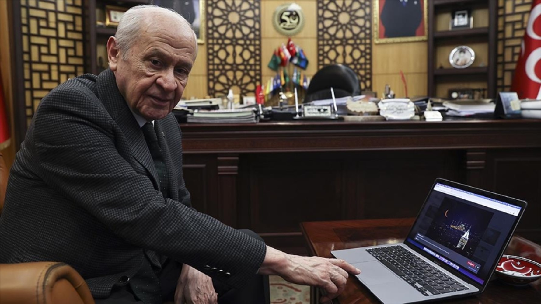 Nuovi sviluppi nel processo di apertura: l'annuncio dell'editorialista di Sabah... Devlet Bahçeli apre alla visita a Diyarbakır!