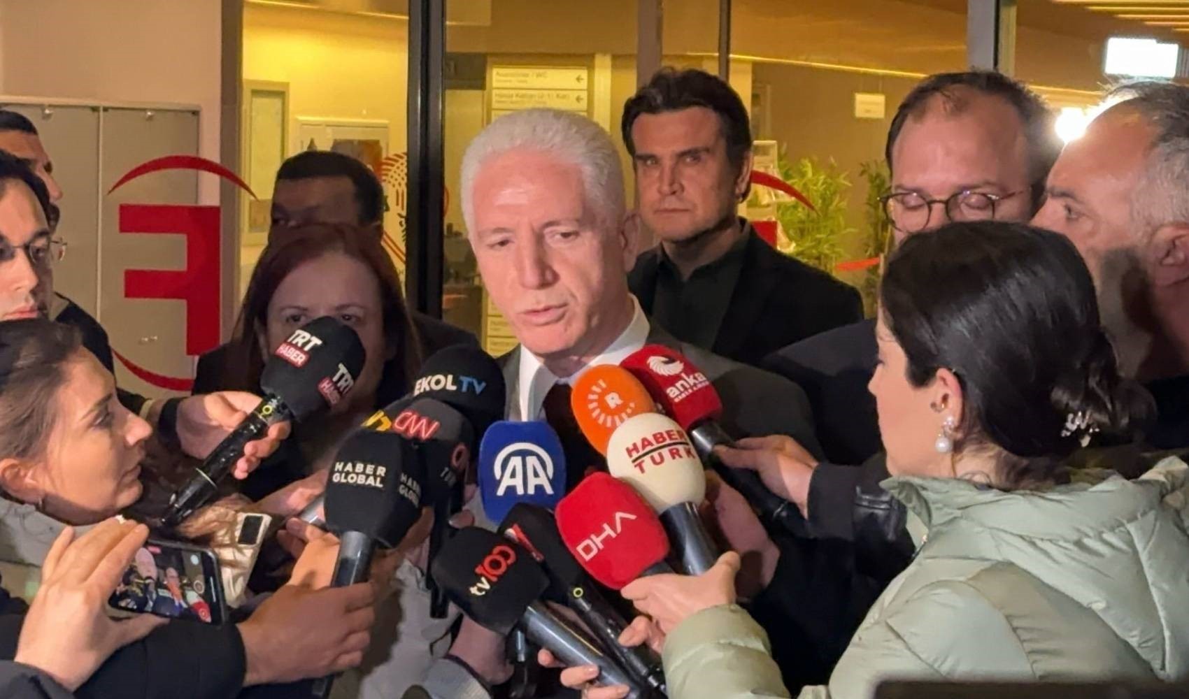Vali Gül'den Sırrı Süreyya Önder açıklaması! 'Ciddi bir ameliyat...'