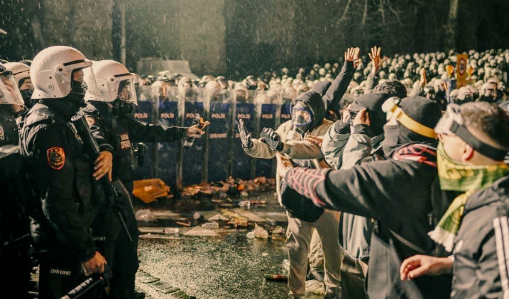 İmamoğlu protestolarında tutuklanan 3 kişiye adli kontrol şartıyla tahliye