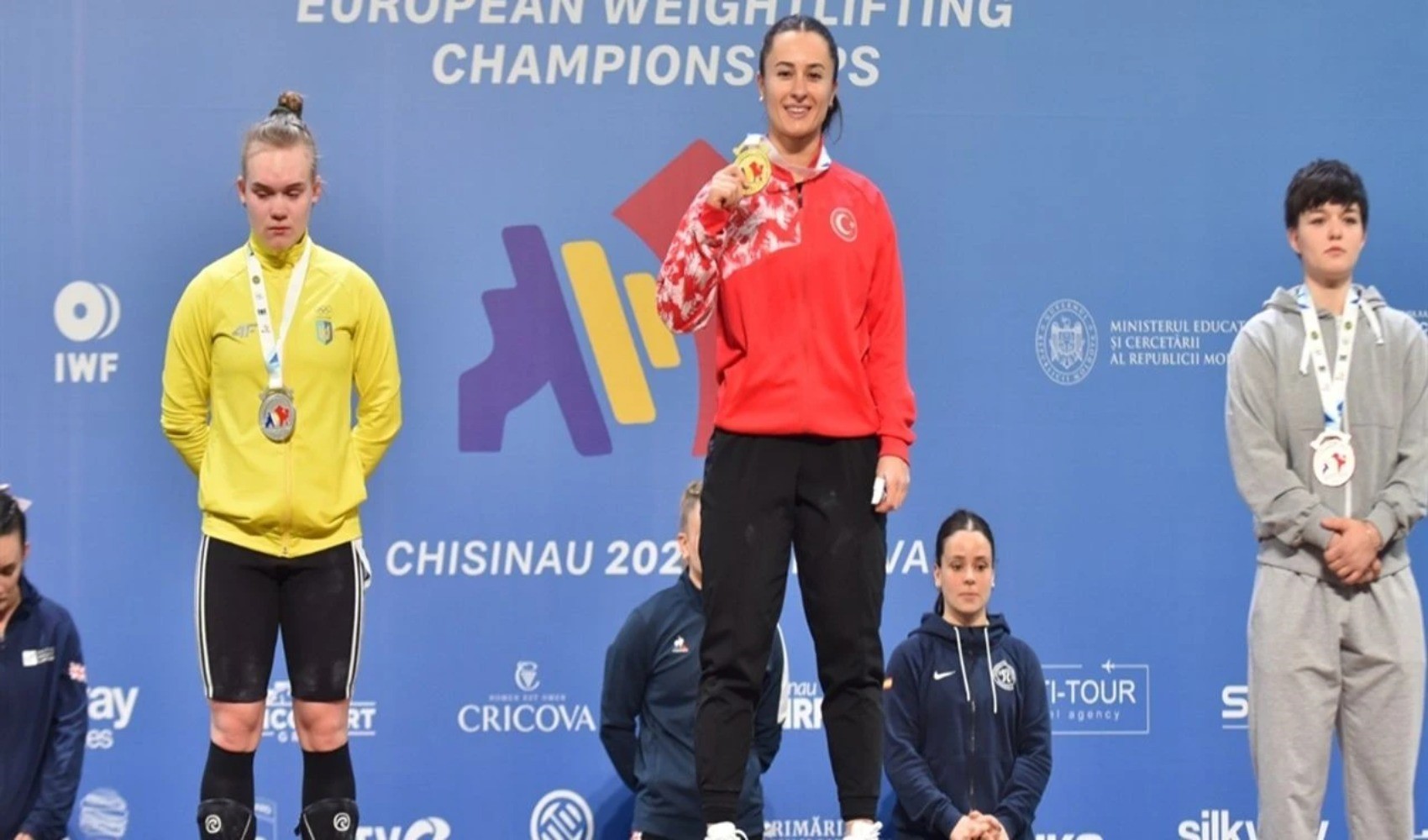 Aysel Özkan Halter Şampiyonası’nda Avrupa ikincisi oldu Aysel Özkan Halter Şampiyonası’nda Avrupa ikincisi oldu
