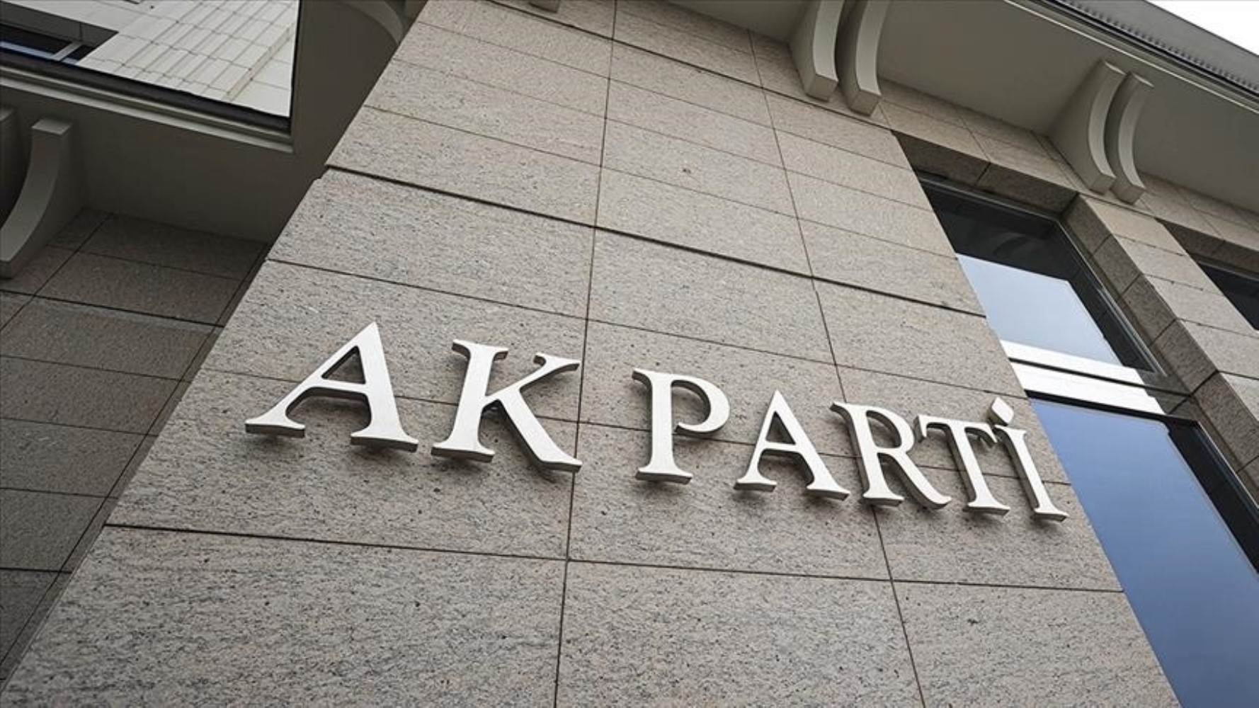 Erdoğansız AKP eriyor: Anket sonuçları dikkat çekti!