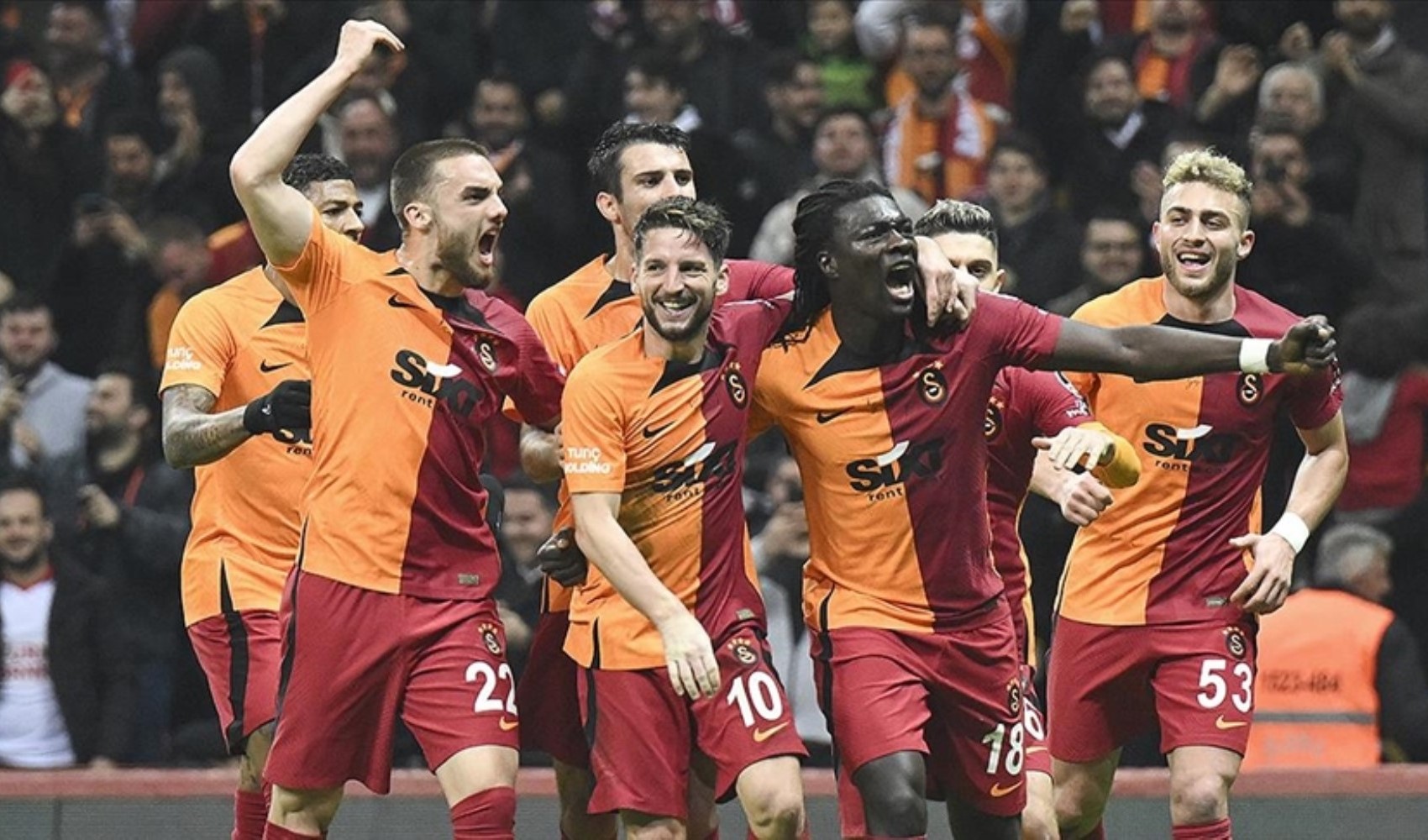 Galatasaray, şampiyonluk için son virajda Galatasaray, şampiyonluk için son virajda