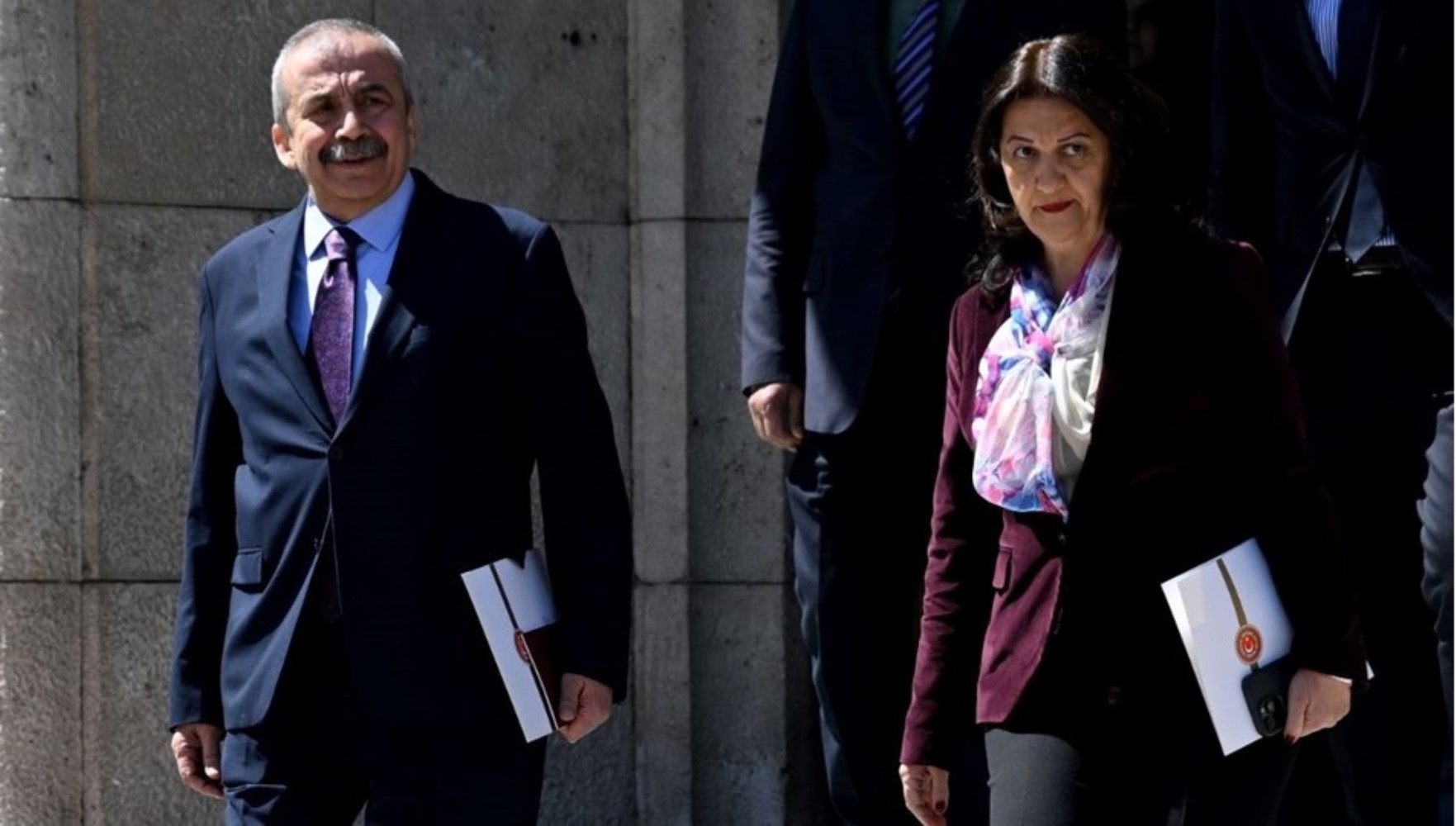 Teröristbaşı Abdullah Öcalan için 3+1 ev iddiası!