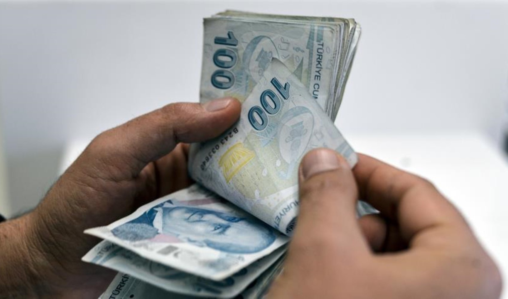 Kamu işçisine zam pazarlığında son durum ne? Bakan Işıkhan'dan beklenen açıklama geldi