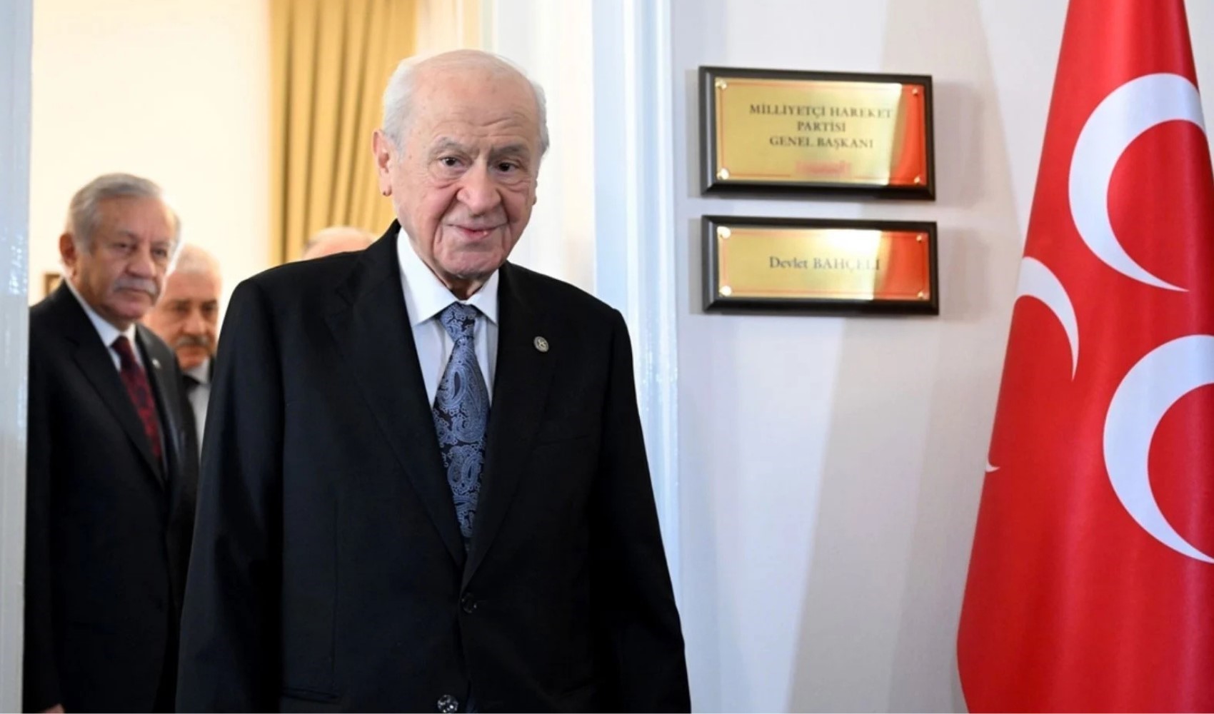 İsmail Küçükkaya MHP'deki hazırlığa dikkat çekti: Cumhur'da çatlak mı var? Bahçeli 'Erken seçime götürecek' sözlerine cevap verecek İsmail Küçükkaya MHP'deki hazırlığa dikkat çekti: Cumhur'da çatlak mı var? Bahçeli 'Erken seçime götürecek' sözlerine cevap verecek