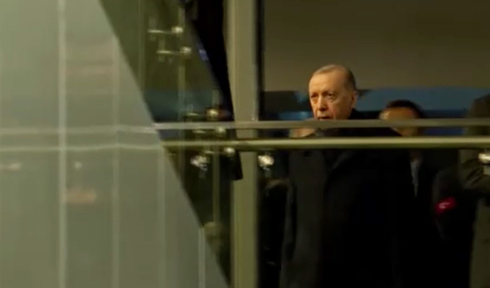 Erdoğan, İstanbul AFAD'daki kriz merkezinde depreme ilişkin brifing aldı