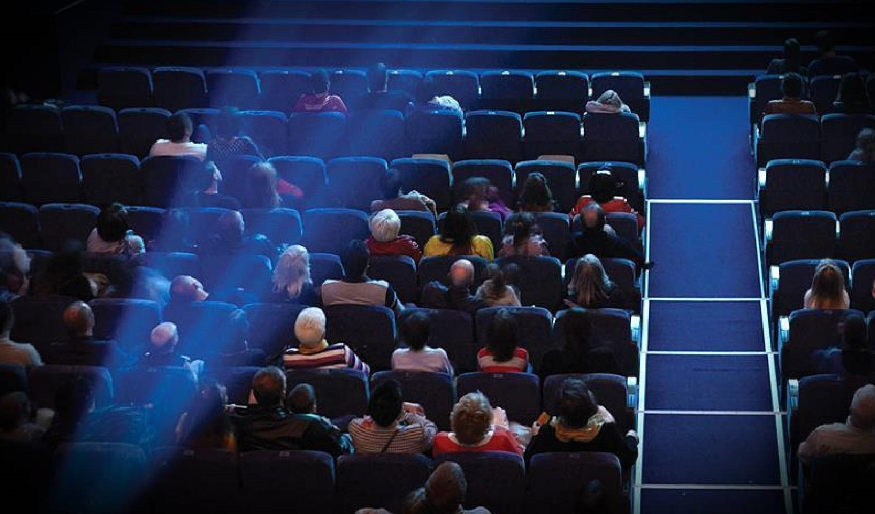 Sinemada nostalji rüzgarı! Beyaz perdede bu hafta hangi filmler var? Sinemada nostalji rüzgarı! Beyaz perdede bu hafta hangi filmler var?