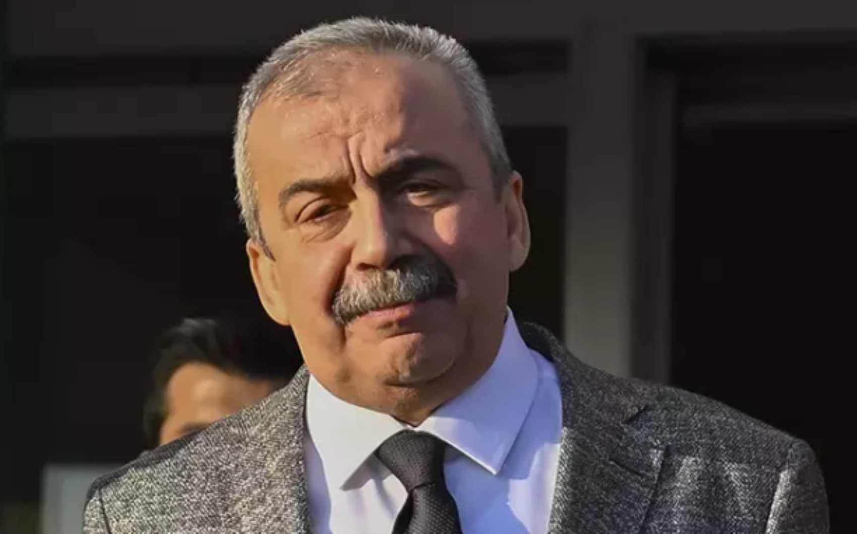 SON DAKİKA... Hastaneden açıklama geldi: Sırrı Süreyya Önder'in hayati tehlikesi devam ediyor mu? 'Refleksleri azalıyor'