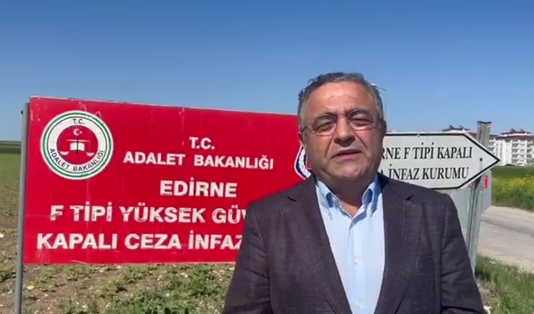 CHP'li Tanrıkulu İmamoğlu'nu ziyaret etti! 'Hukuksuzluğa son verin' CHP'li Tanrıkulu İmamoğlu'nu ziyaret etti! 'Hukuksuzluğa son verin'