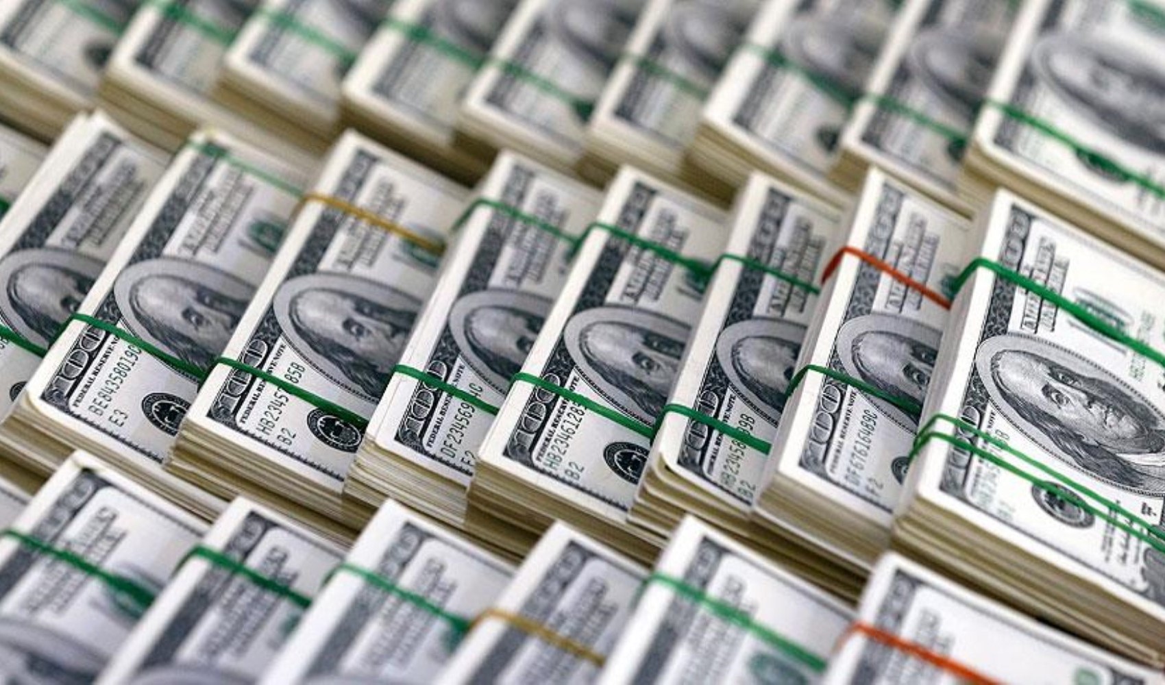 Dolar, Euro ve Sterlin bugün ne kadar, kaç TL? 29 Nisan Salı döviz kuru fiyatları