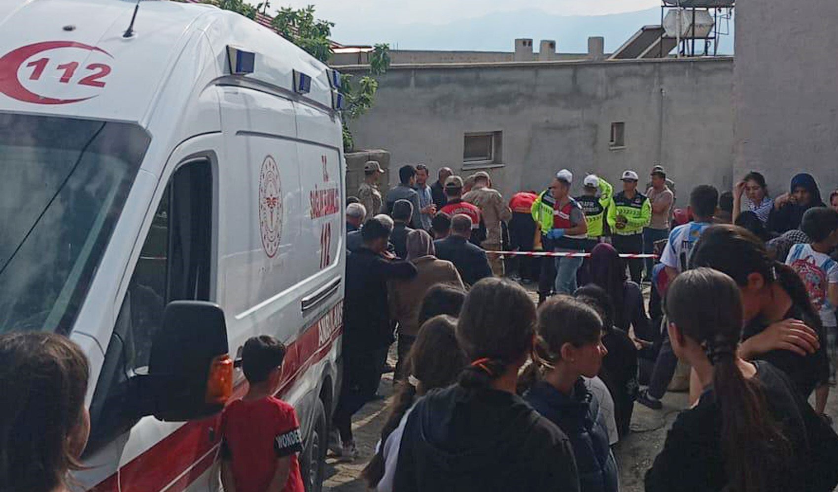 Uzman çavuş 5 aylık hamile eşini ezdi