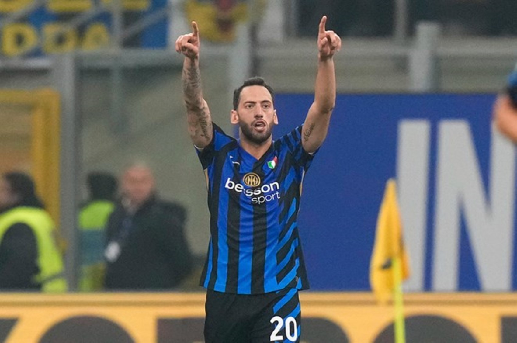 Hakan Çalhanoğlu ilk 11'de olacak mı? Barcelona-İnter maçı ne zaman? Şifresi kanalda mı yayınlanacak