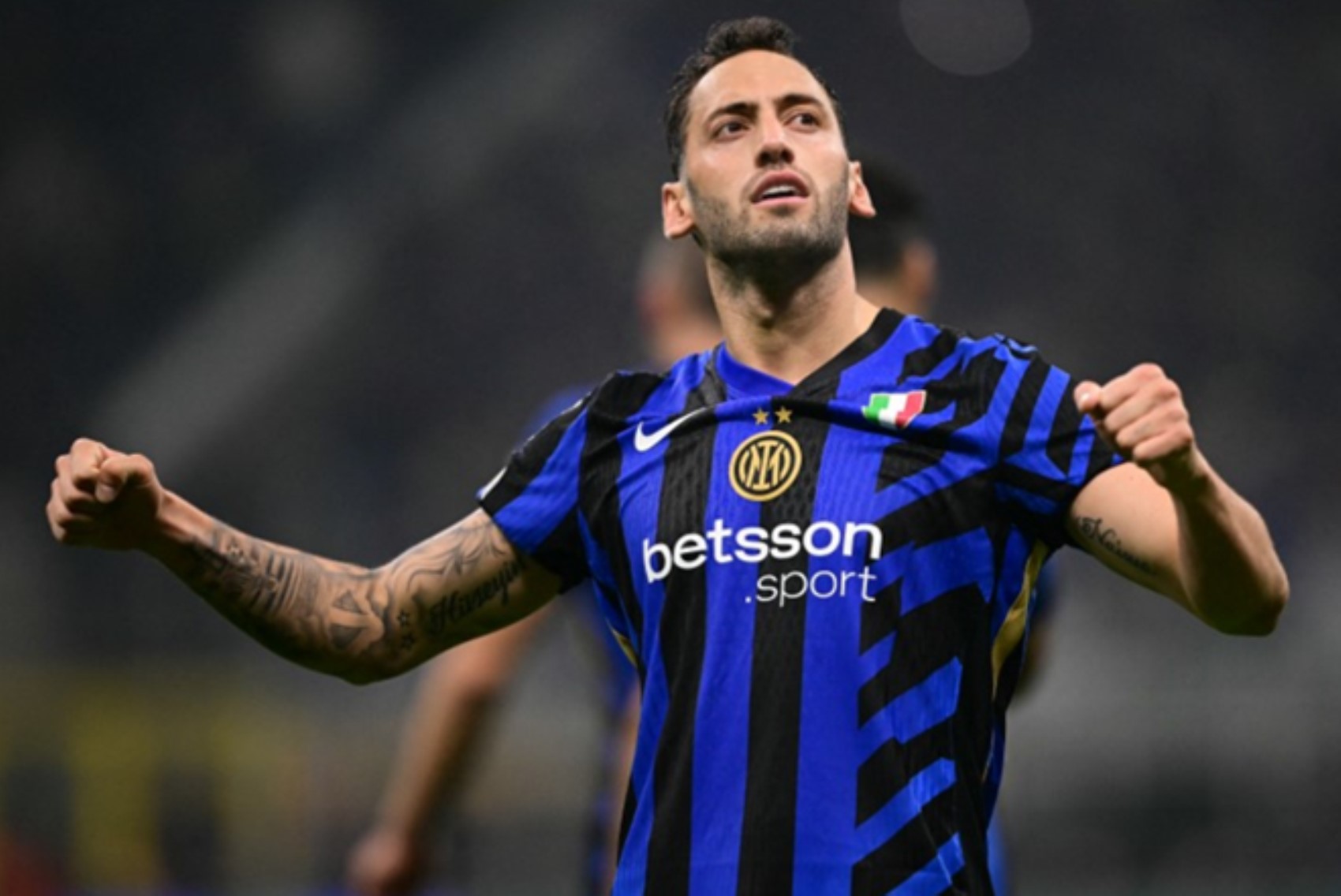 Hakan Çalhanoğlu ilk 11'de olacak mı? Barcelona-İnter maçı ne zaman? Şifresi kanalda mı yayınlanacak