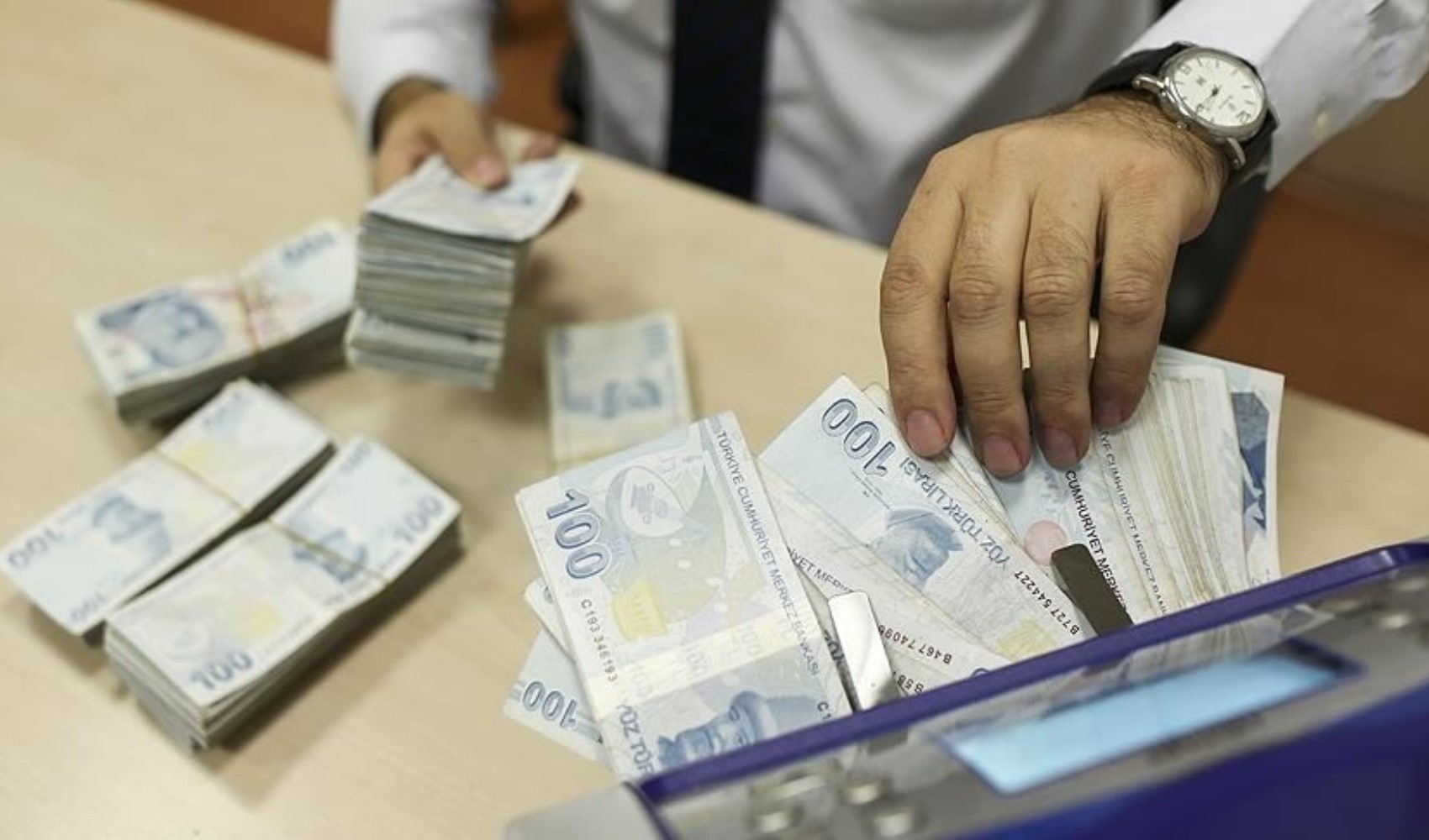2024'ün vergi şampiyonu belli oldu! En çok vergiyi hangi iller ödedi? 2024'ün vergi şampiyonu belli oldu! En çok vergiyi hangi iller ödedi?