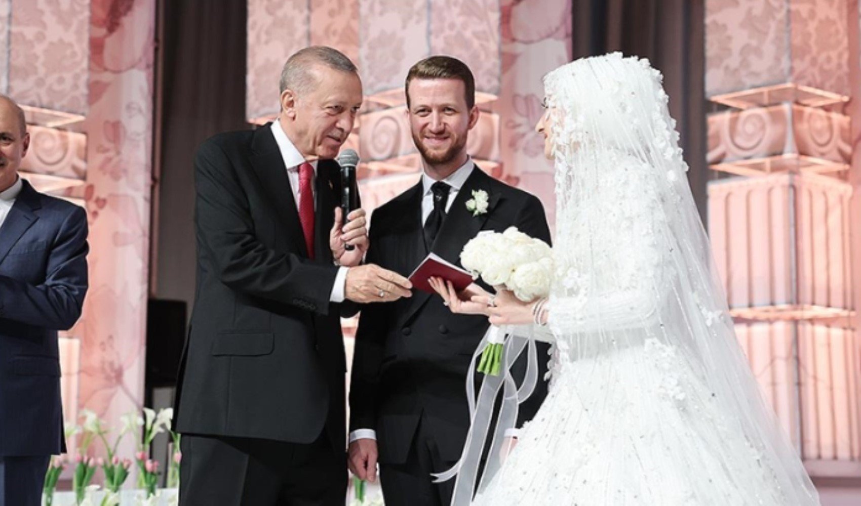 Murat Kurum'a bağlı Emlak Konut'tan Erdoğan'ın yeğenine arazi satışı: Sadece beş milyon peşinat