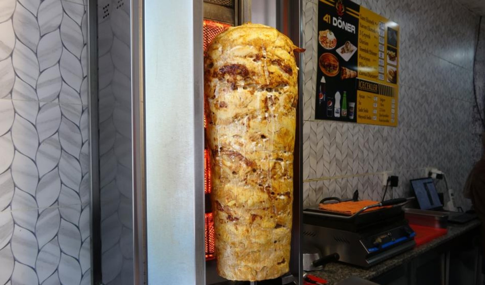 Tavuk döner 648 kişiyi hastanelik etmişti: Zehirlenenler konuştu