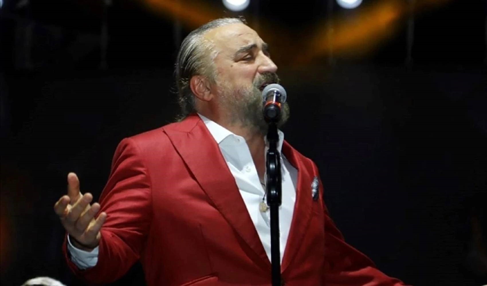 Yakın arkadaşı Selim Bölükbaşı'ndan Volkan Konak'a veda: 'Neden döndün bize arkanı?'