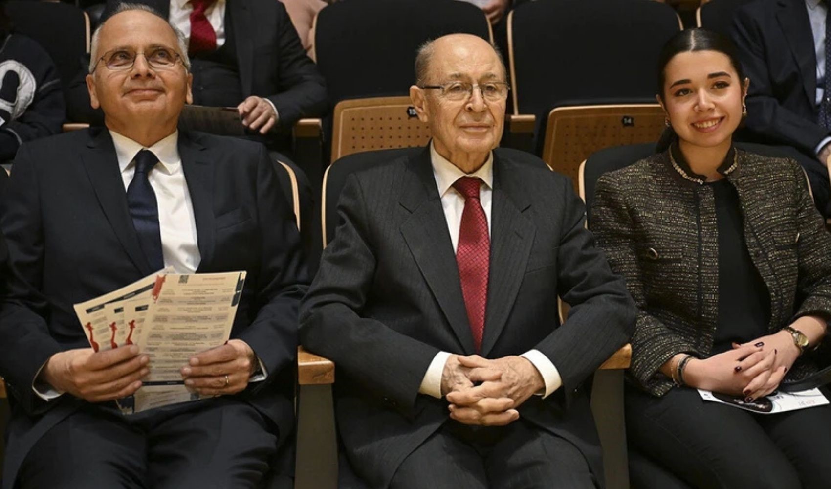Ahmet Necdet Sezer uzun bir aradan sonra ilk kez kameralar önünde: Müzik festivalinde görüntülendi