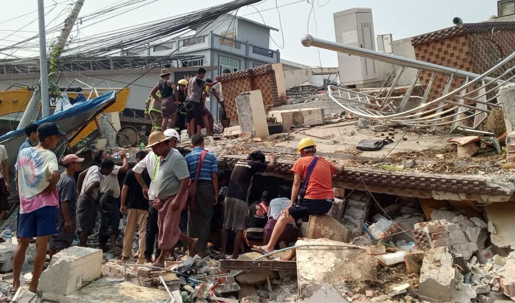 Myanmar’da felaketin bilançosu ağırlaşıyor