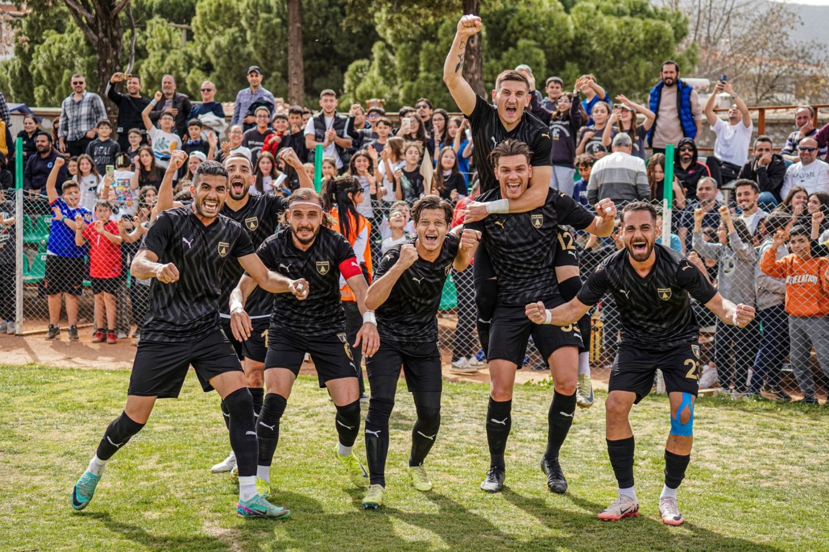 Uşakspor-Muğlaspor maçı hangi kanalda, ne zaman, saat kaçta?