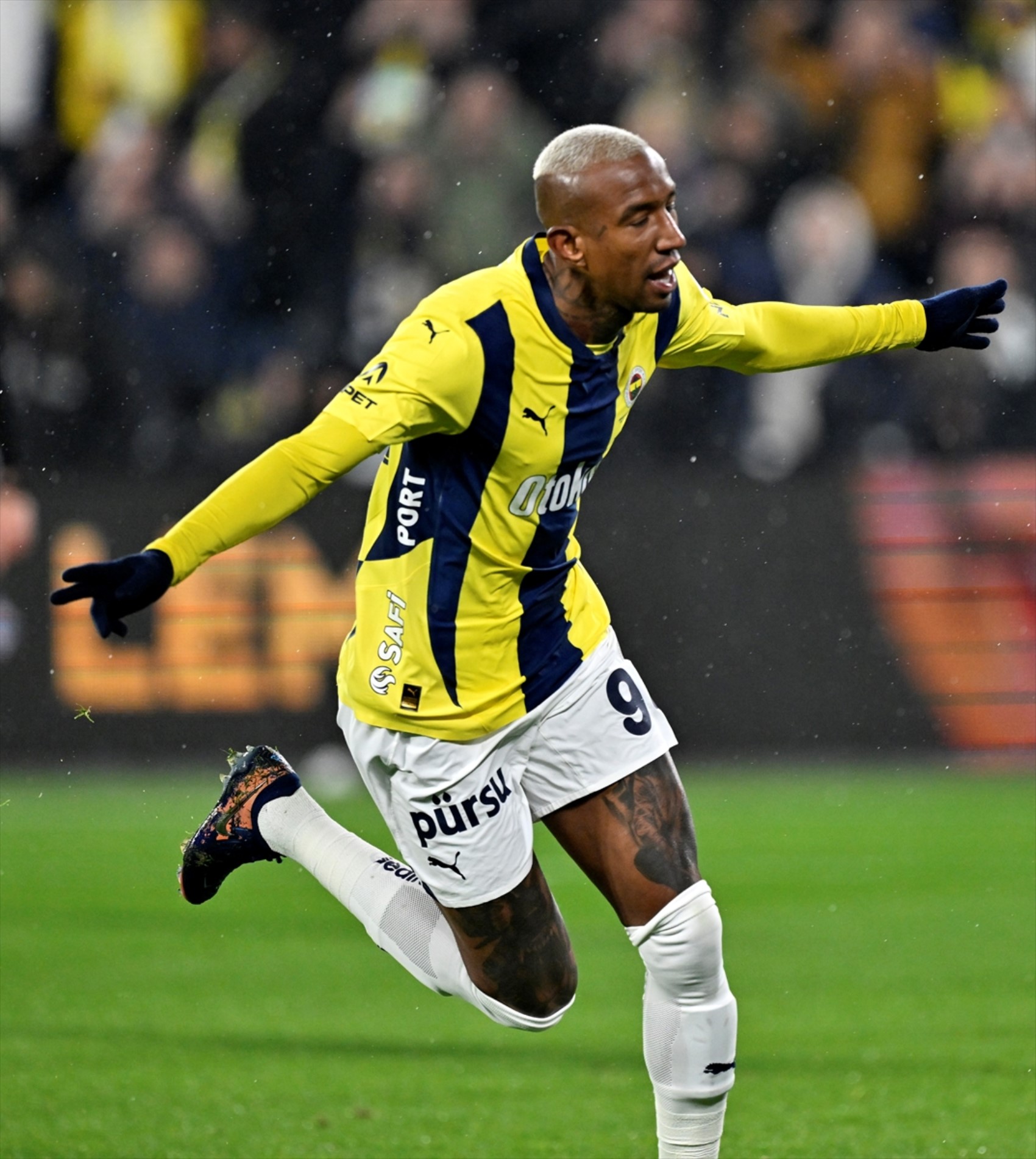Talisca'dan hat-trick sonrası mesaj: 'Sezon sonunda gülen biz olacağız'