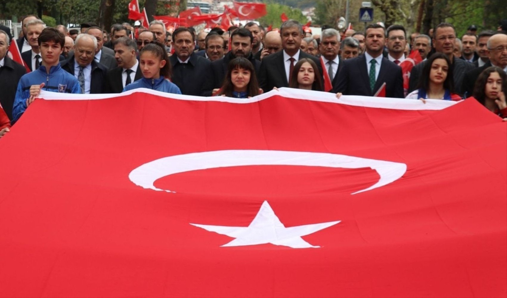 23 Nisan tatil mi, hangi güne denk geliyor 2025?